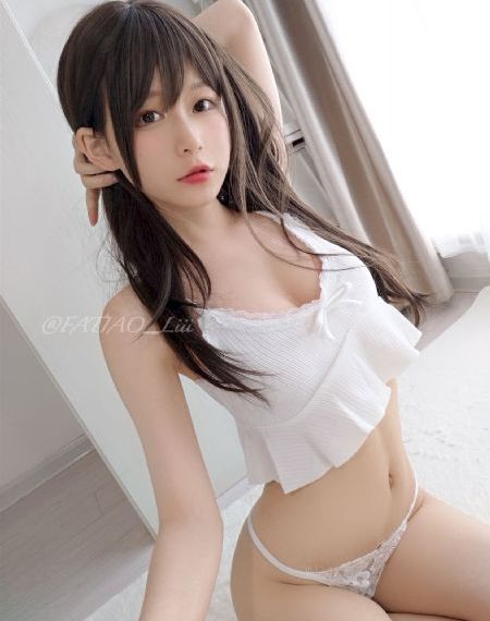 娇小亚洲人被黑人