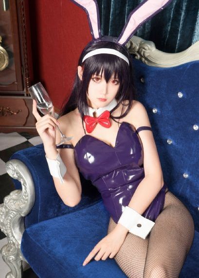 动漫八尺大人被吸乳视频