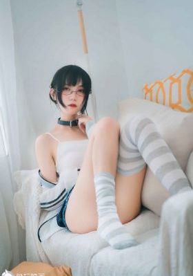 稀缺小u女呦精品呦视频