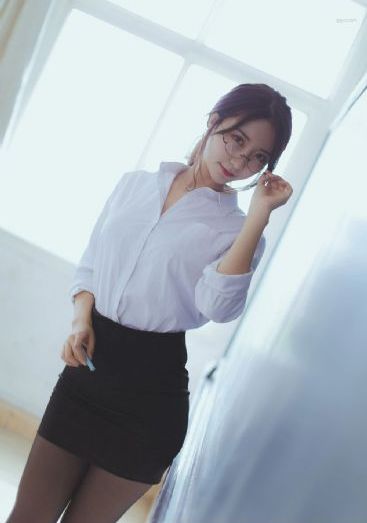挣扎吧亚当君动漫免费观看